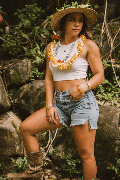 Puakenikeni lei tank