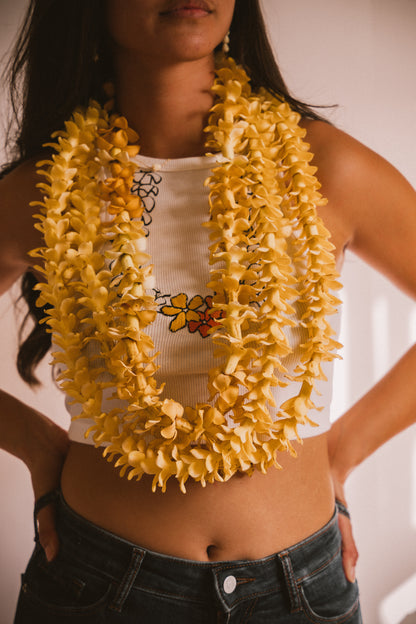 Puakenikeni lei tank